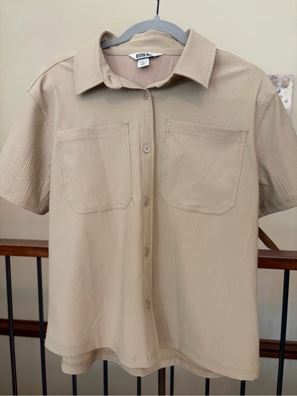 NWT Eddie Bauer Taupe Cirra Short Sleeved Breathable Shirt Size Large